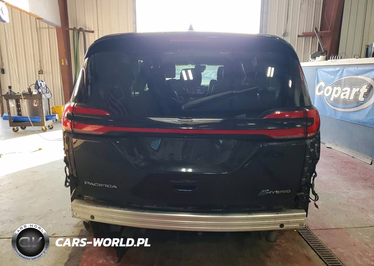 2022 Chrysler Pacifica Hybrid Touring L VIN:2C4RC1L75NR124324 - 6