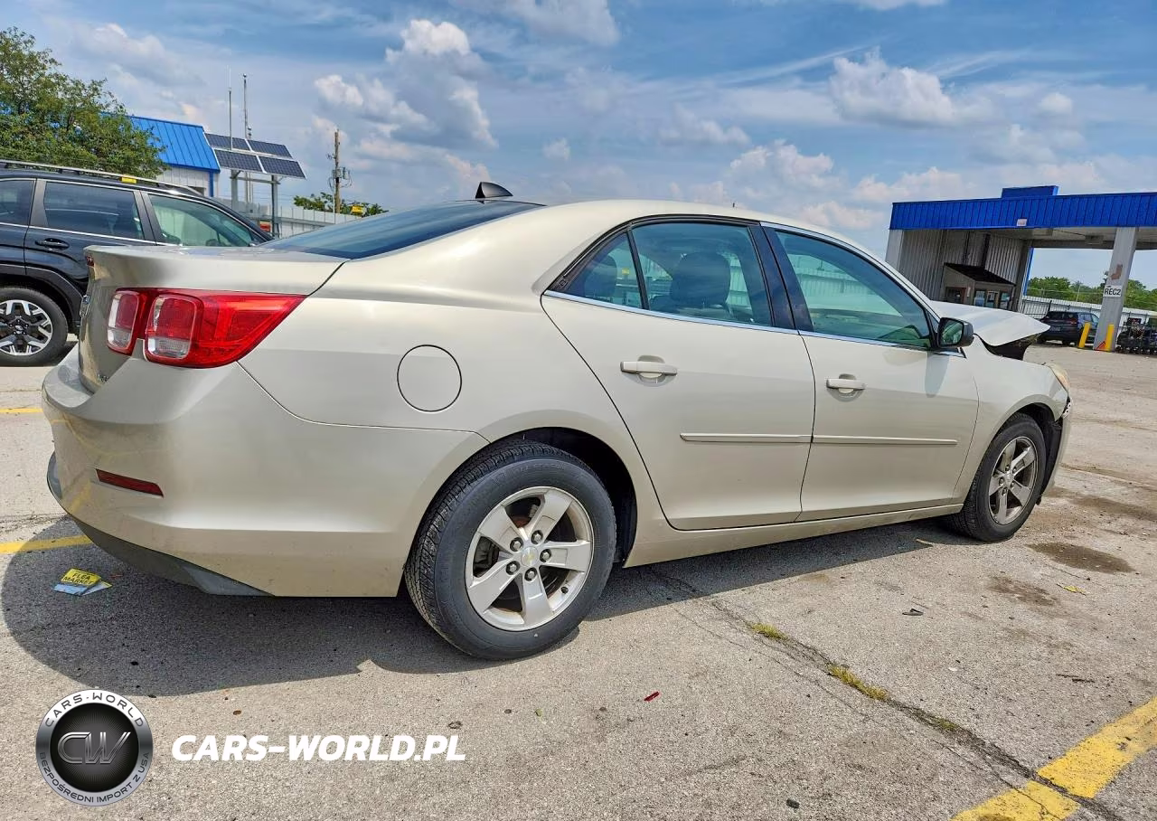 2013 Chevrolet Malibu Ls VIN:1G11B5SA4DF155728 - 3