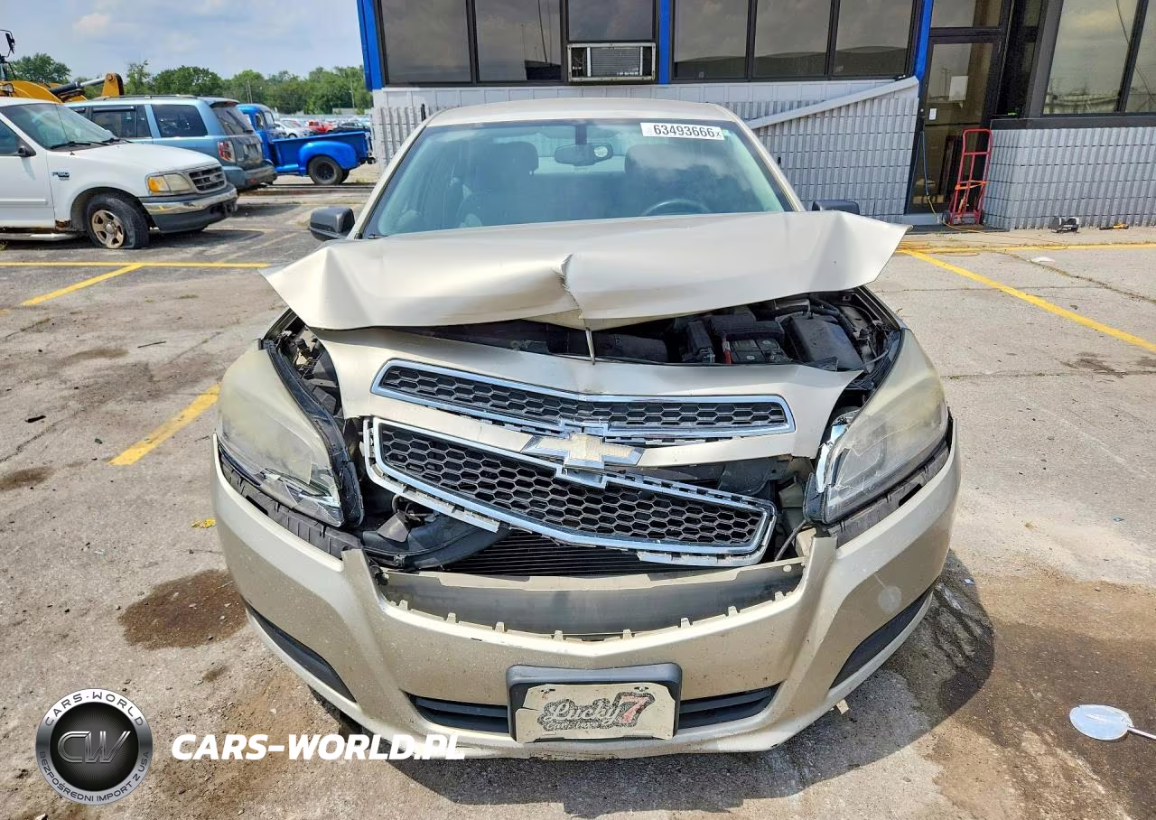 2013 Chevrolet Malibu Ls VIN:1G11B5SA4DF155728 - 5