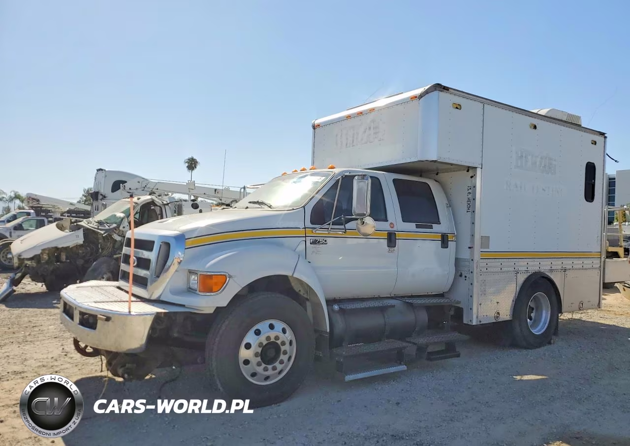 2011 Ford F750 Super - Railroad Service Truck – zdjęcie 1 z 13