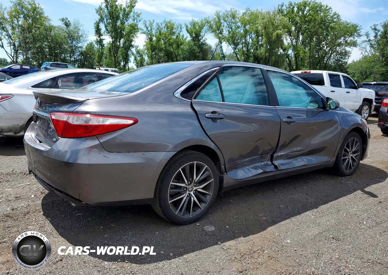 2016 Toyota Camry Se VIN:4T1BF1FK8GU209409 - 3