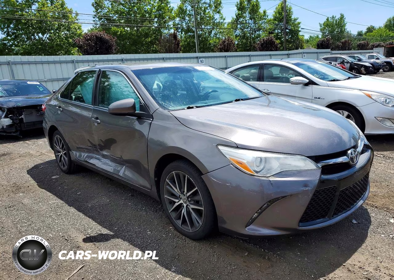 2016 Toyota Camry Se VIN:4T1BF1FK8GU209409 - 4