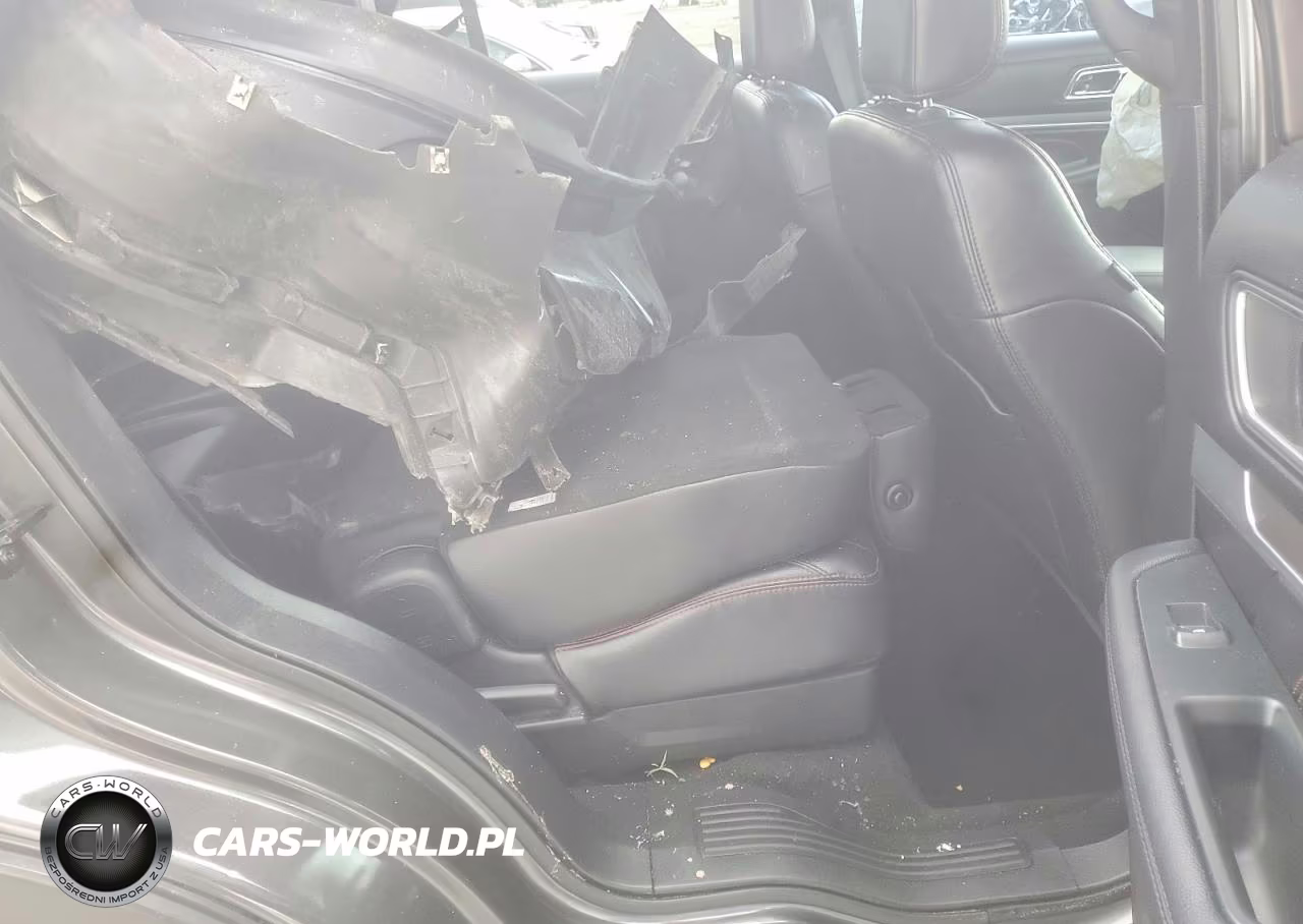 2019 Ford Explorer Sport VIN:1FM5K8GT1KGB40093 - 11