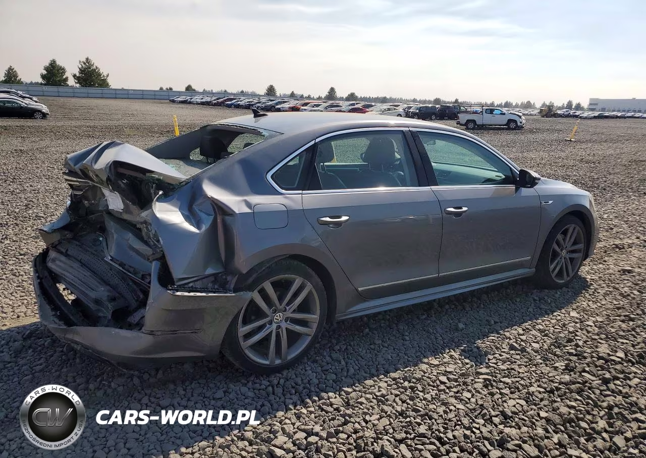 2017 Volkswagen Passat R-Line VIN:1VWDT7A36HC068756 - 3