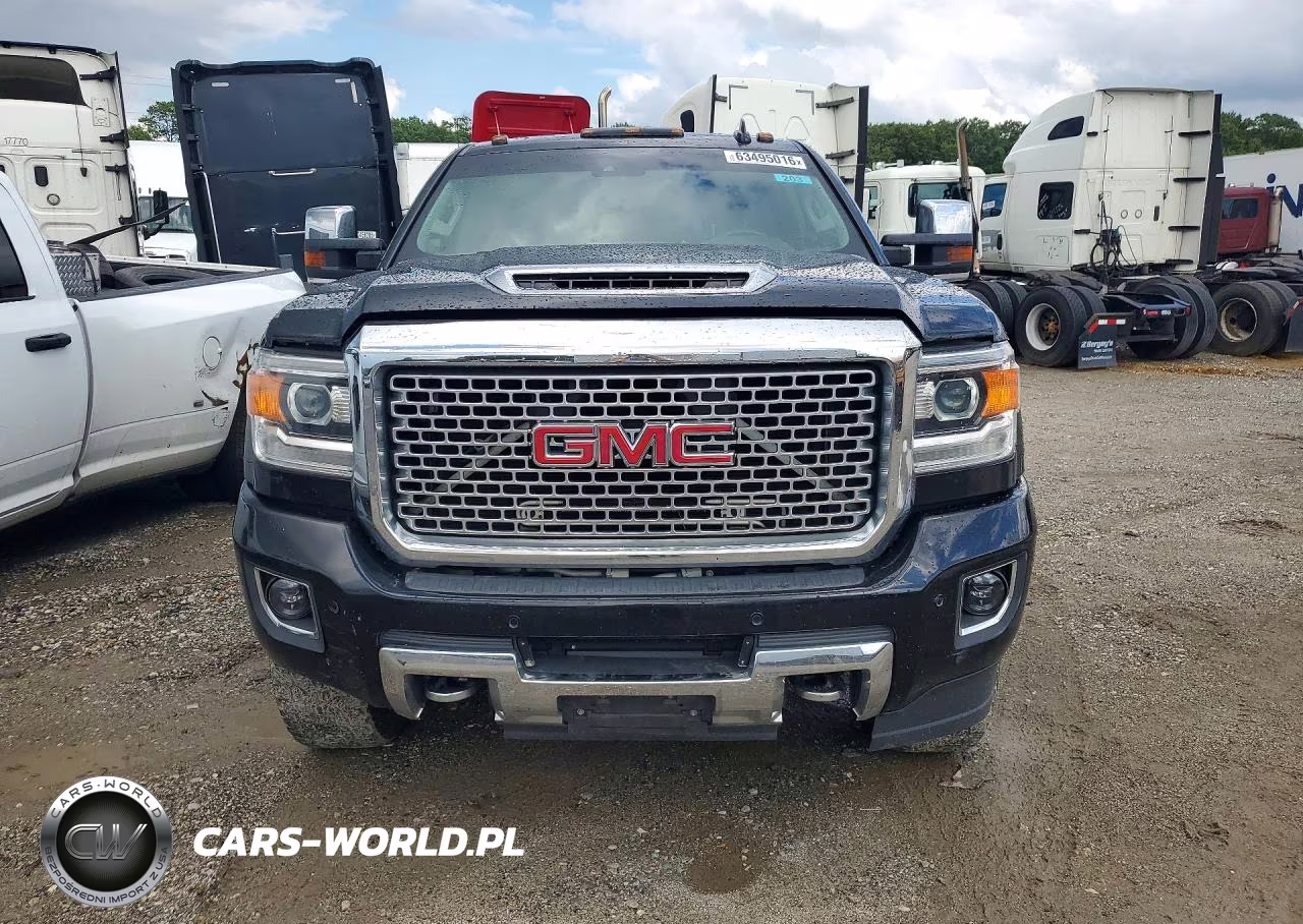2017 GMC Sierra K3500 Denali VIN:1GT42YEY7HF151824 - 5