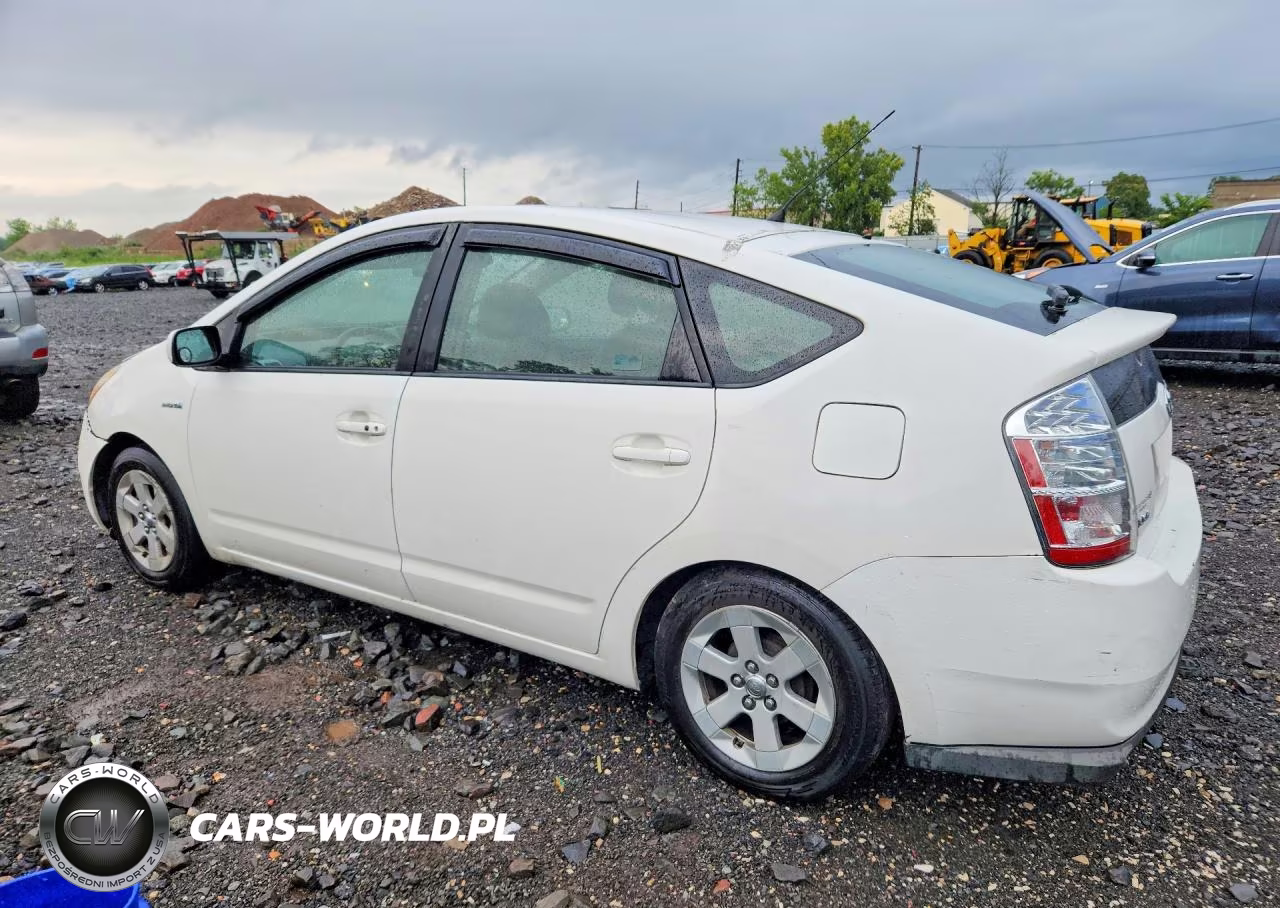 2008 Toyota Prius Base VIN:JTDKB20U283410486 - 2