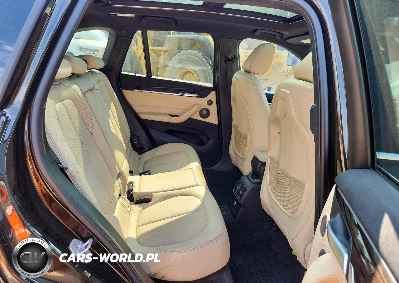 2016 BMW X1 xDrive28I VIN:WBXHT3C31G5F64115 - 10
