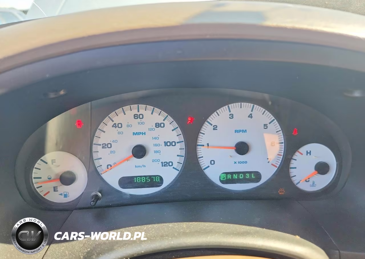 2002 Chrysler Town & Country Lx VIN:2C8GP44362R714499 - 9