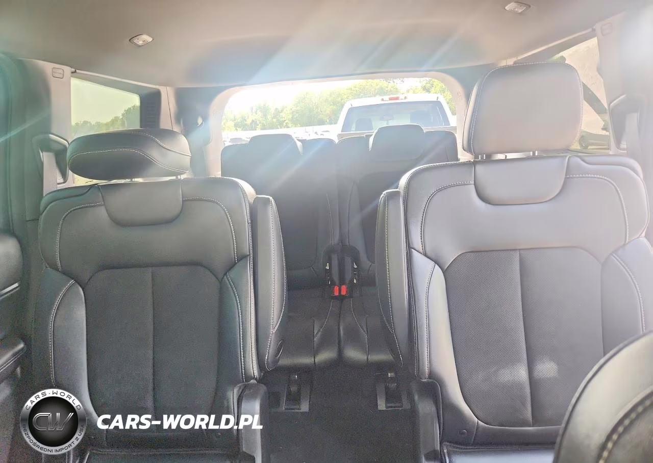 2024 Jeep Grand Cherokee L Laredo VIN:1C4RJJAG2R8940918 - 10