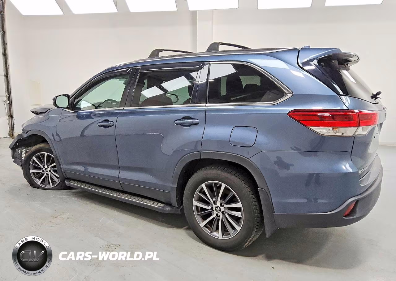 2019 Toyota Highlander Xle VIN:5TDJZRFH7KS936466 - 2