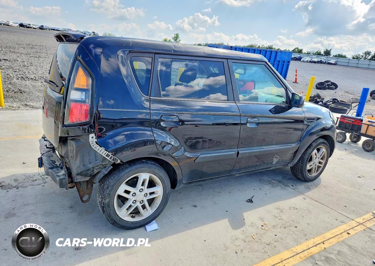 2010 Kia Soul + VIN:KNDJT2A20A7180659 - 3