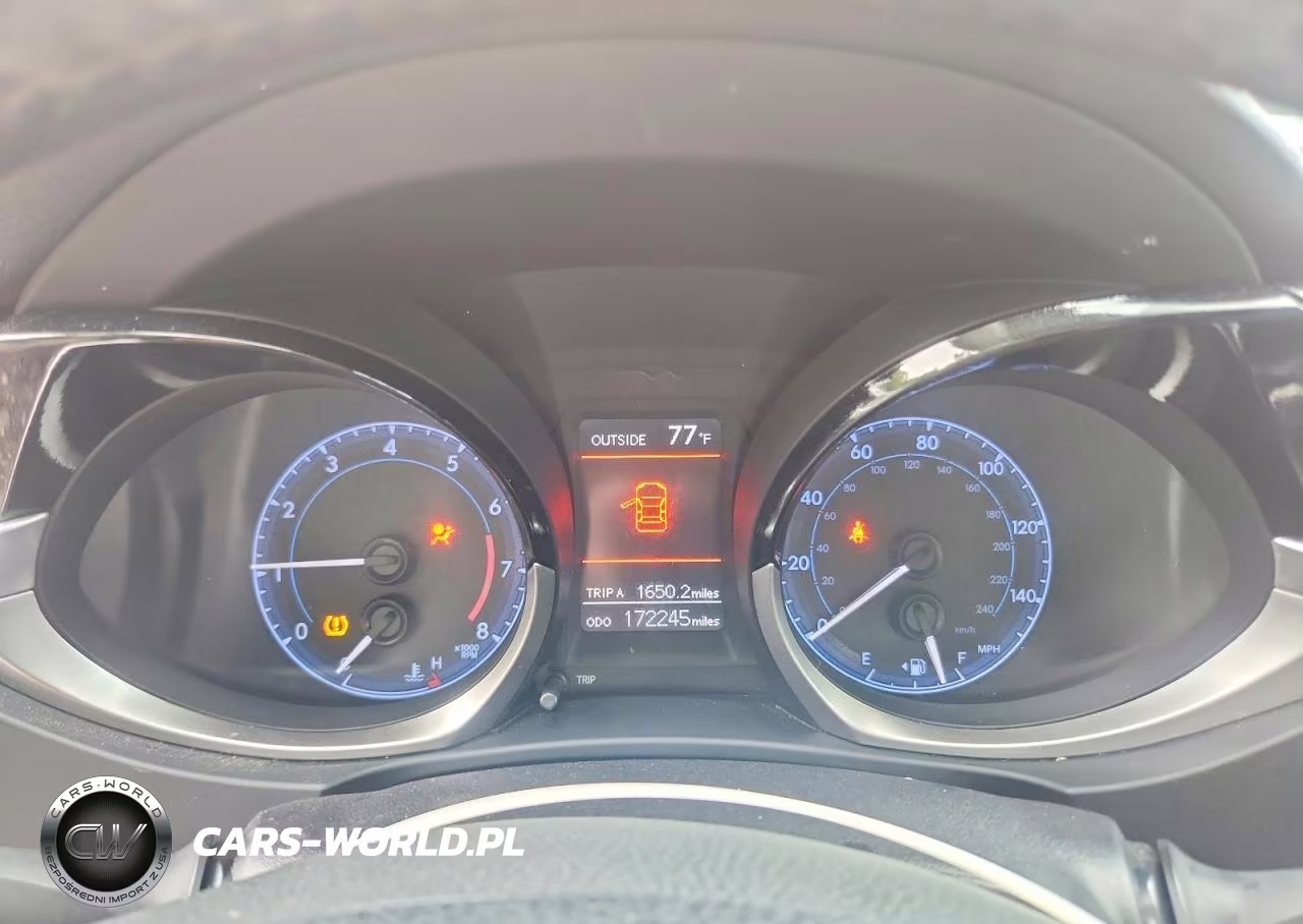 2014 Toyota Corolla S Plus VIN:2T1BURHE2EC033757 - 9