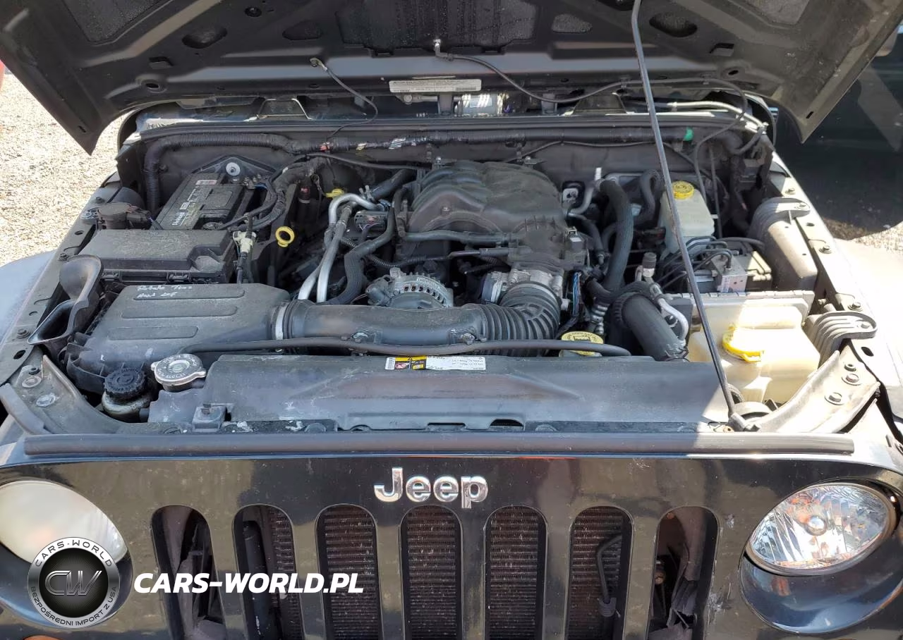 2012 Jeep Wrangler Unlimited Sport VIN:1C4BJWDG6CL220715 - 11