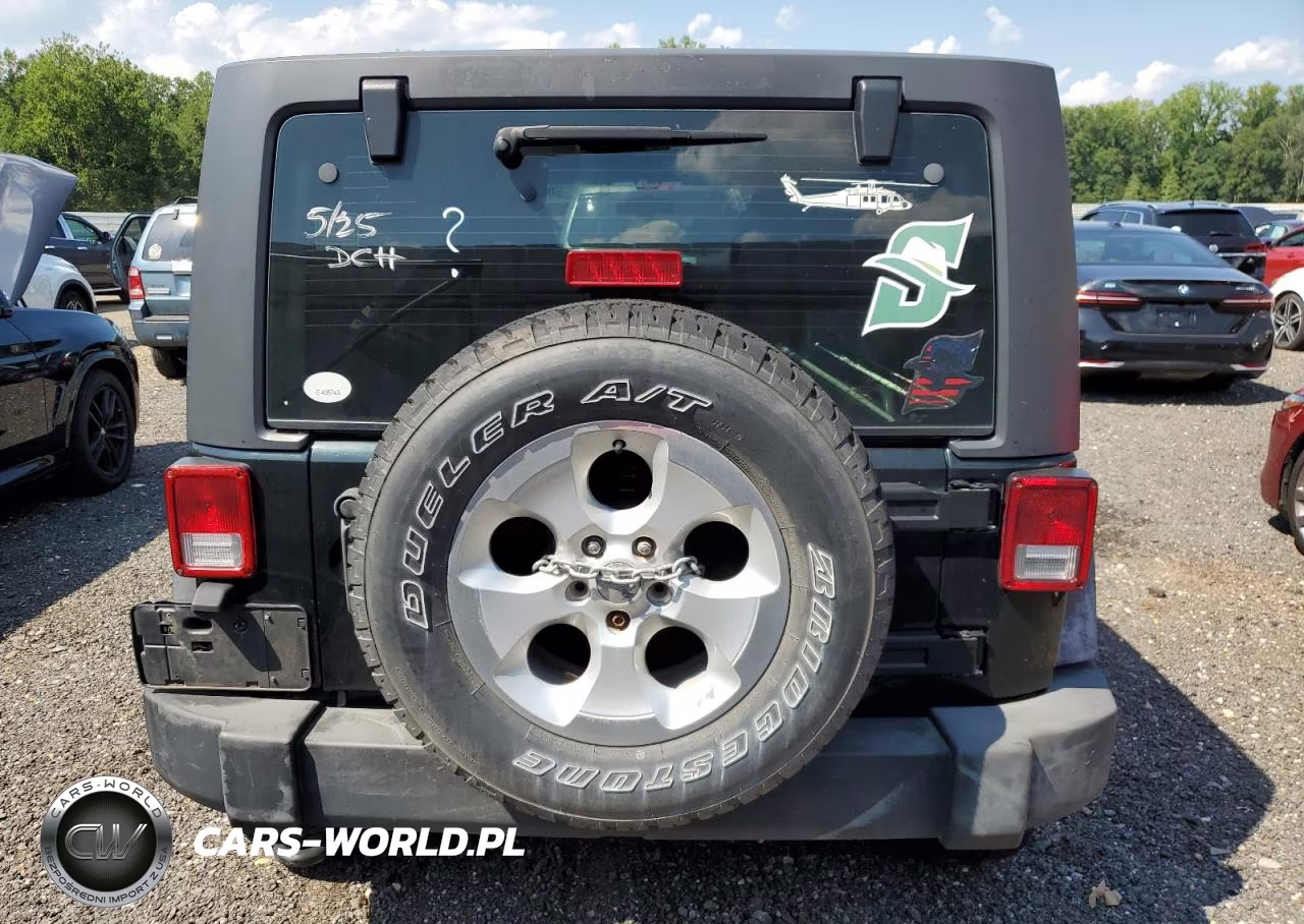 2012 Jeep Wrangler Unlimited Sport VIN:1C4BJWDG6CL220715 - 6