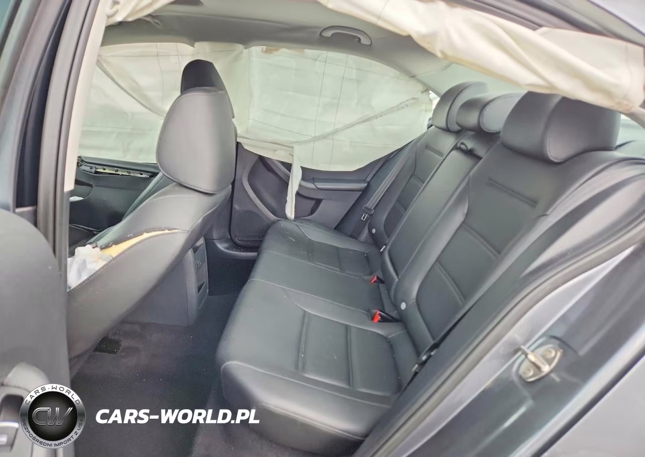 2016 Volkswagen Jetta Sel VIN:3VWL17AJ4GM323224 - 10