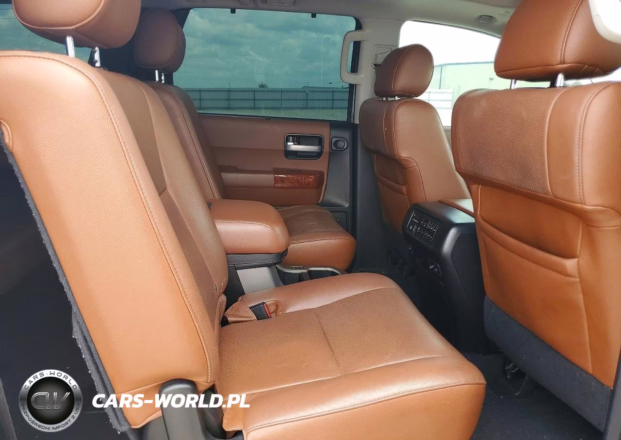 2020 Toyota Sequoia Platinum VIN:5TDDY5G18LS175135 - 11