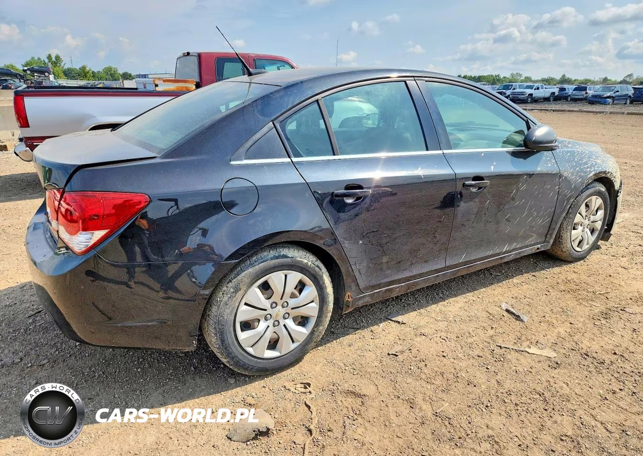 2012 Chevrolet Cruze Ls VIN:1G1PC5SH4C7210899 - 3