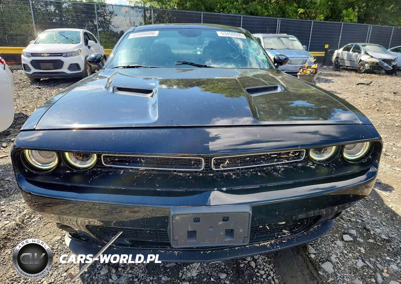 2020 Dodge Challenger Sxt VIN:2C3CDZAG6LH230440 - 5