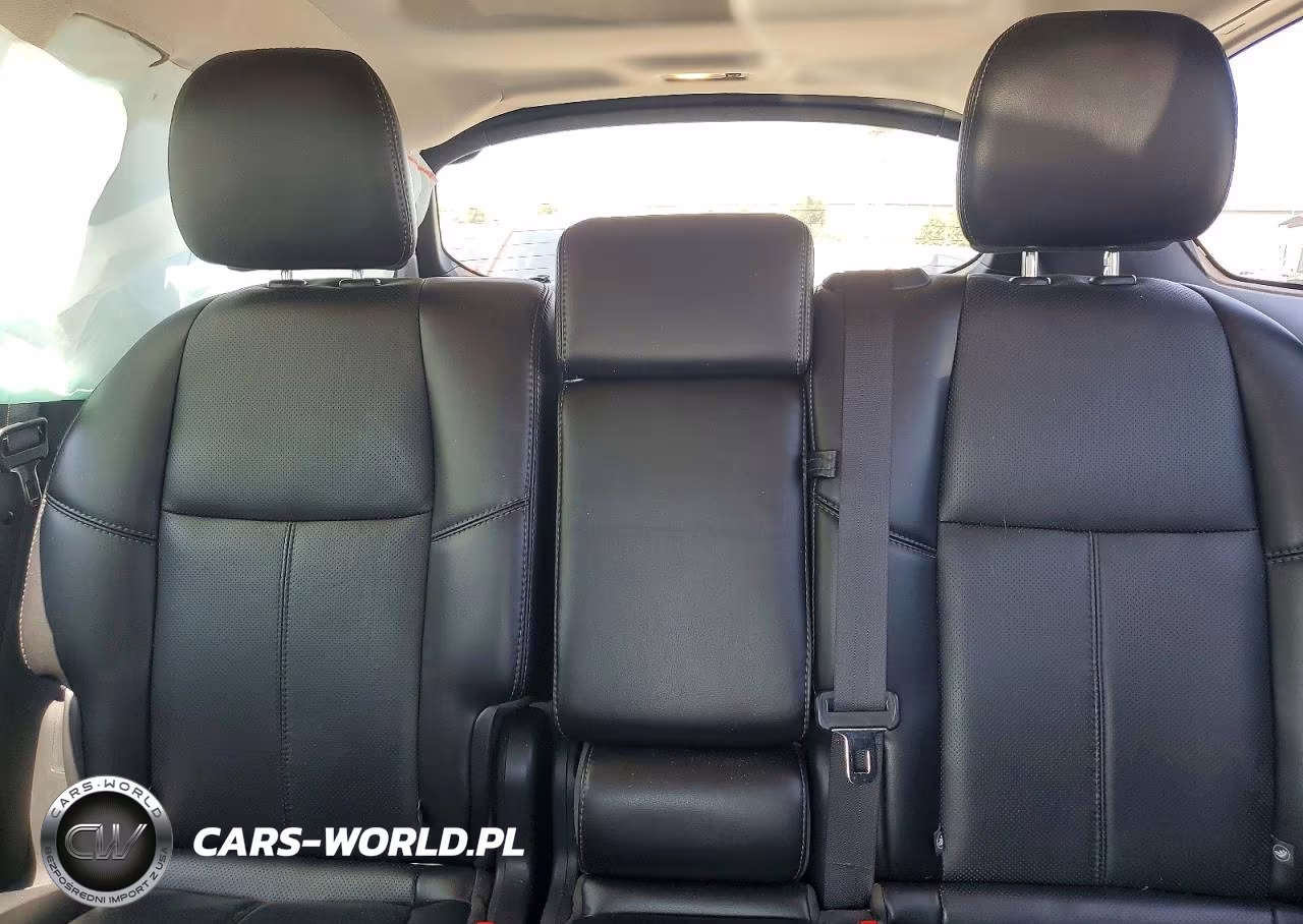 2017 Nissan Pathfinder Platinum VIN:5N1DR2MM4HC620338 - 10