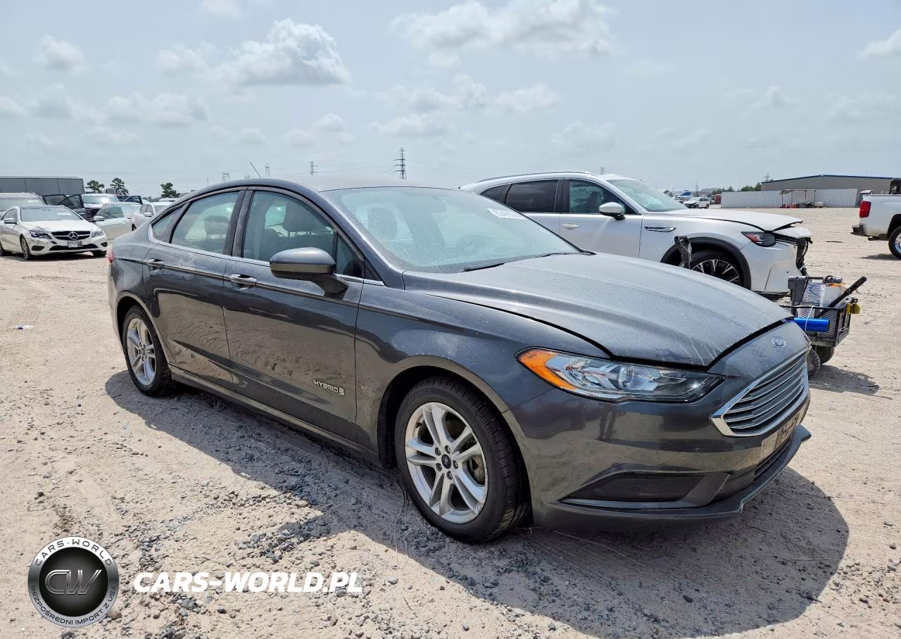 2018 Ford Fusion Se Hybrid VIN:3FA6P0LU1JR197160 - 4