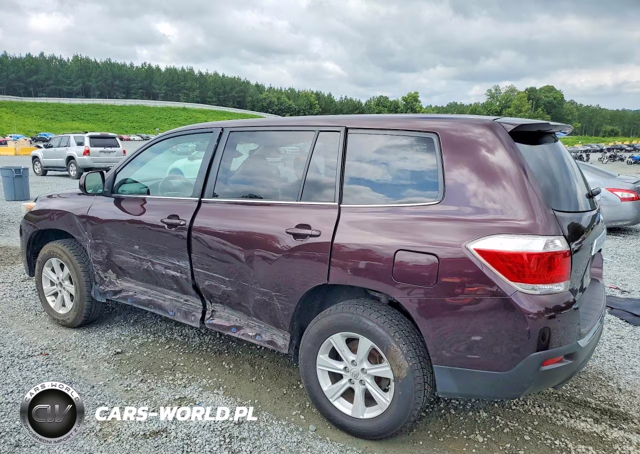 2013 Toyota Highlander Base VIN:5TDBK3EH9DS189818 - 2