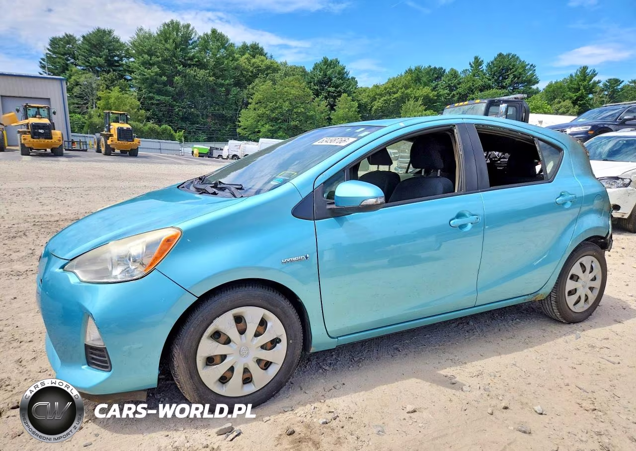 2013 Toyota Prius C Two – zdjęcie 1 z 12