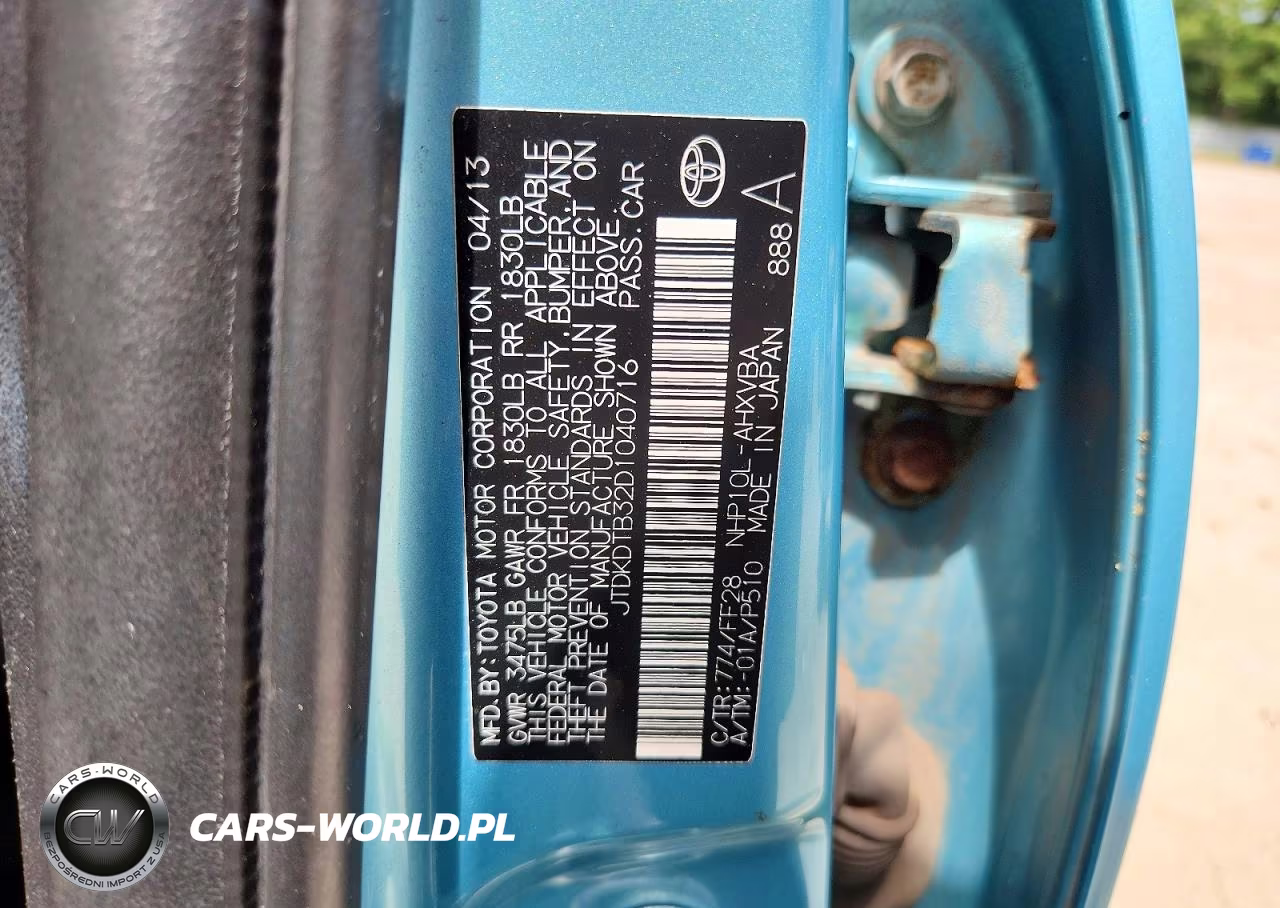 2013 Toyota Prius C Two VIN:JTDKDTB32D1040716 - 12