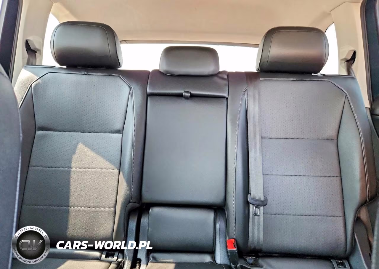 2018 Volkswagen Tiguan Se VIN:3VV3B7AX0JM055320 - 10