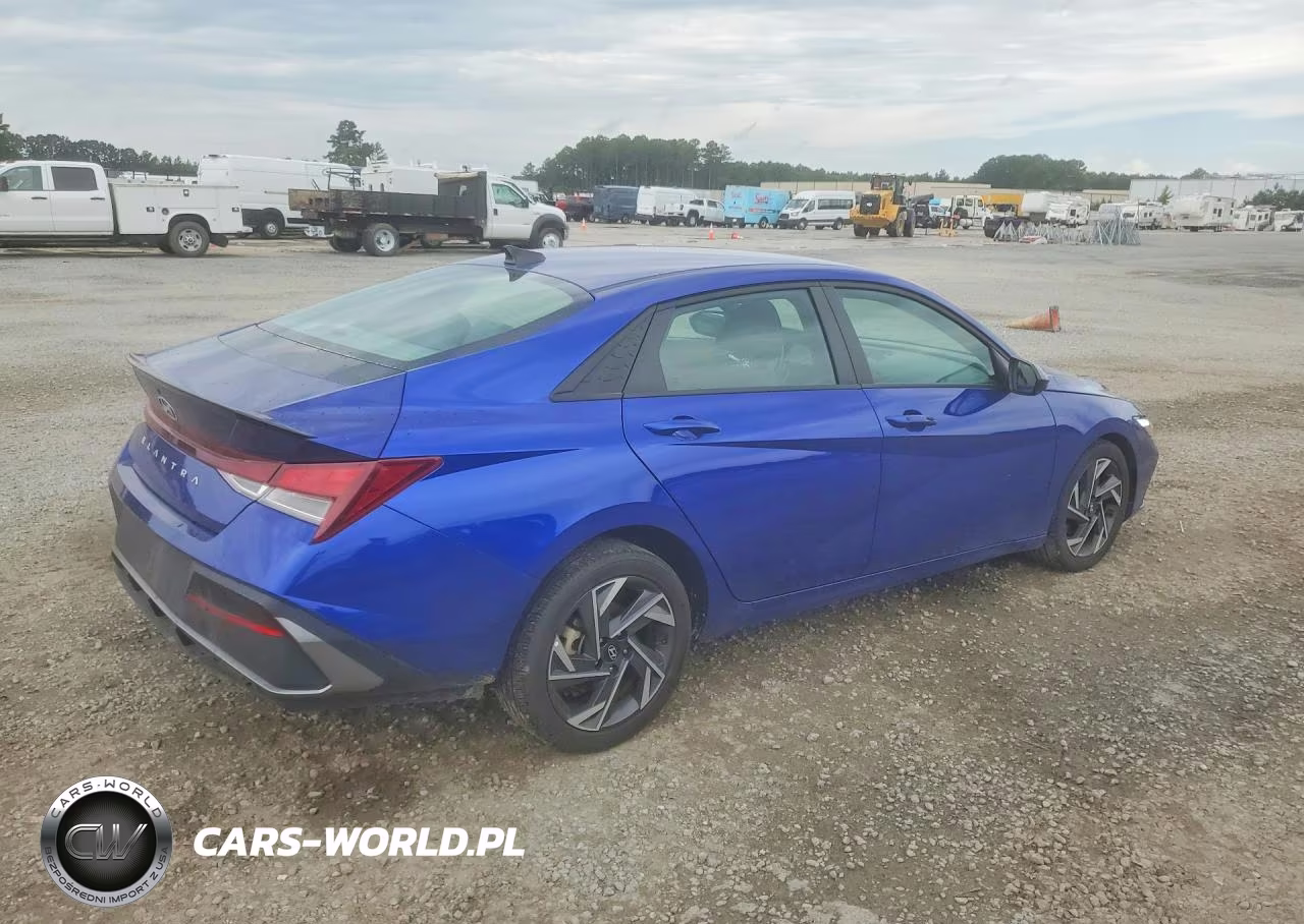 2025 Hyundai Elantra Sel Sport VIN:KMHLM4DG3SU020590 - 3