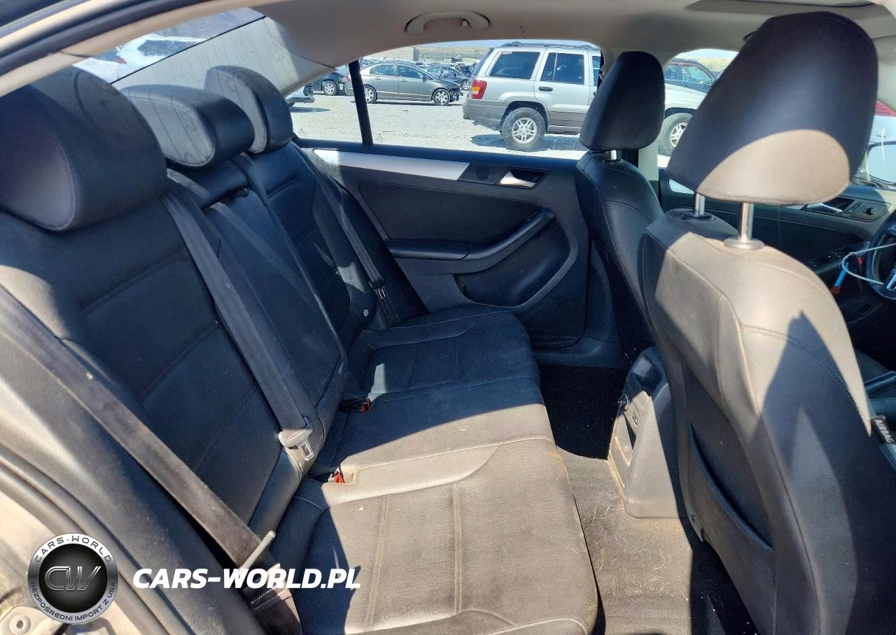 2012 Volkswagen Jetta Tdi VIN:3VW3L7AJXCM411232 - 10