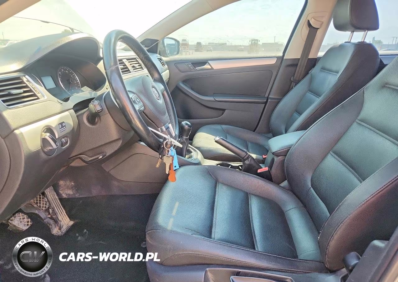 2012 Volkswagen Jetta Tdi VIN:3VW3L7AJXCM411232 - 7
