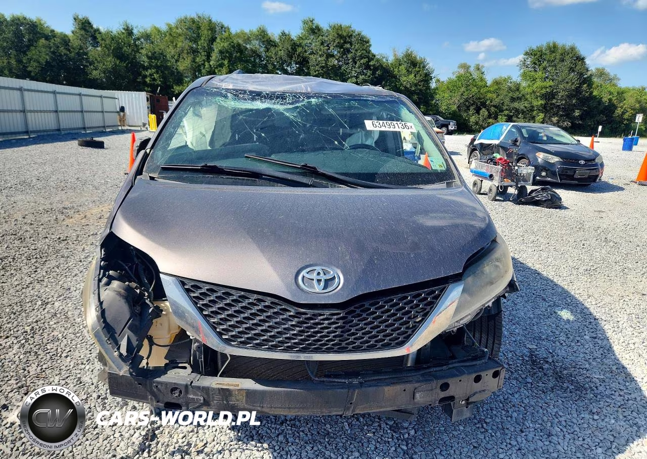 2016 Toyota Sienna Se VIN:5TDXK3DC3GS732080 - 5