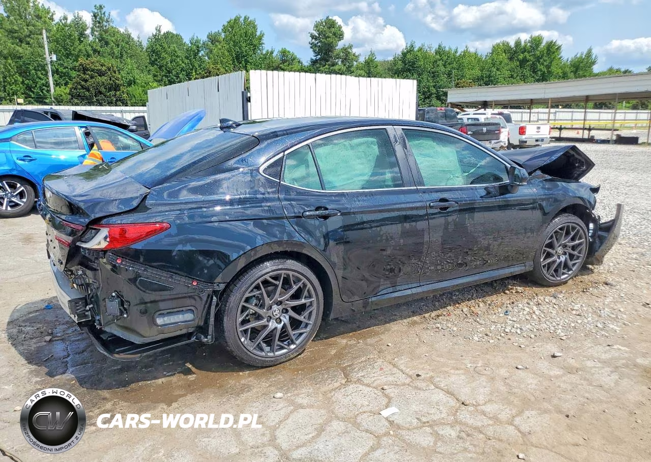 2025 Toyota Camry Xle VIN:4T1DAACK4SU620102 - 3
