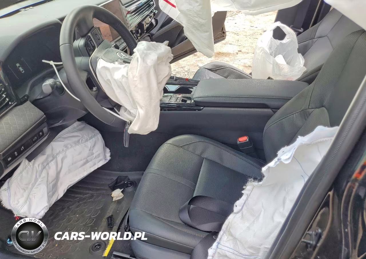 2025 Toyota Camry Xle VIN:4T1DAACK4SU620102 - 7