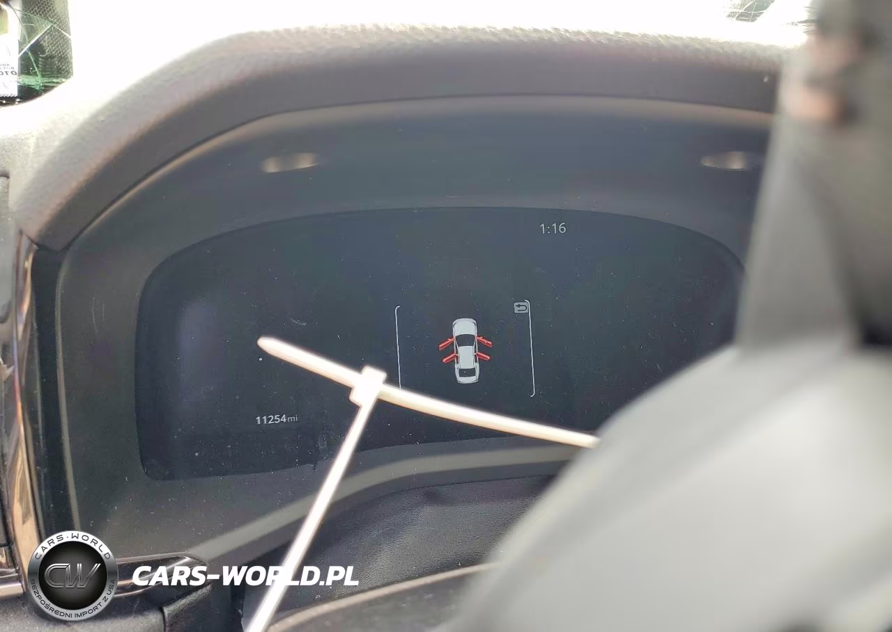 2025 Toyota Camry Xle VIN:4T1DAACK4SU620102 - 9