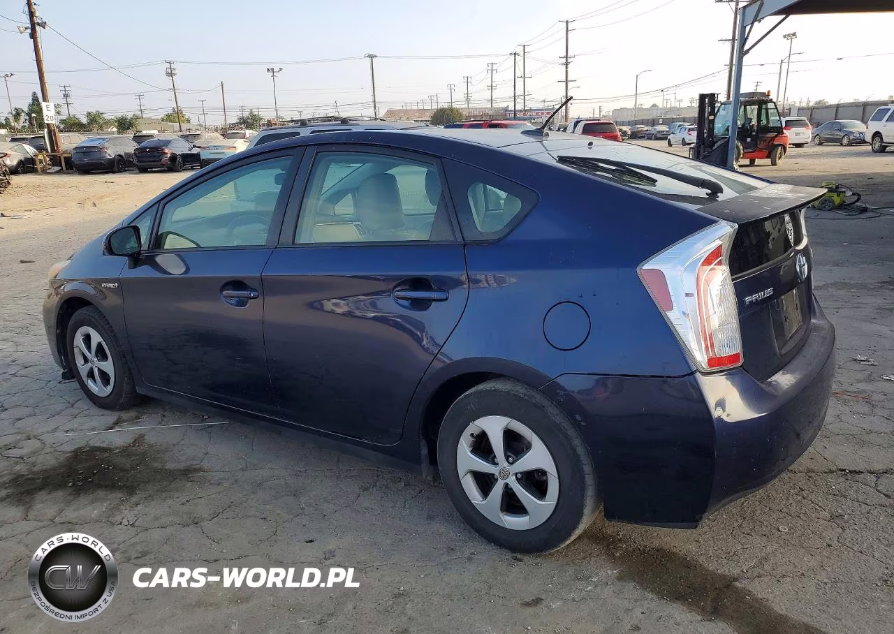 2013 Toyota Prius Three VIN:JTDKN3DU8D0346117 - 2