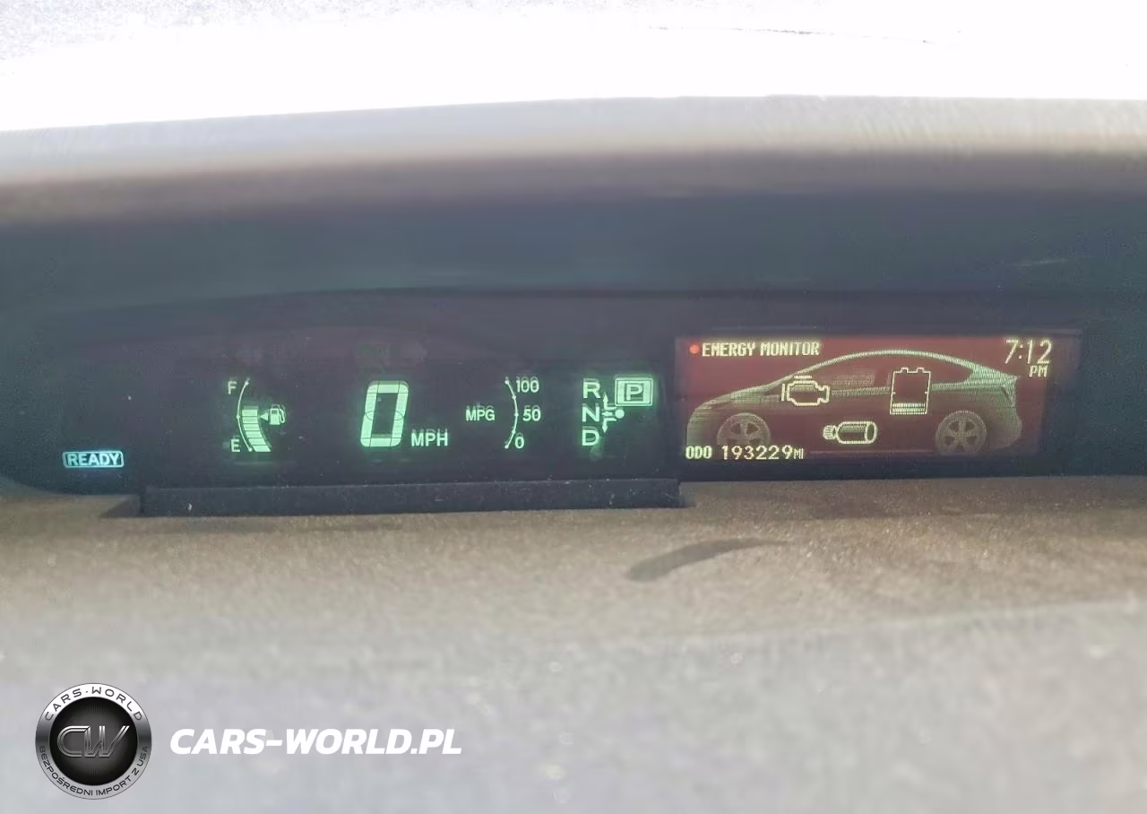 2013 Toyota Prius Three VIN:JTDKN3DU8D0346117 - 9