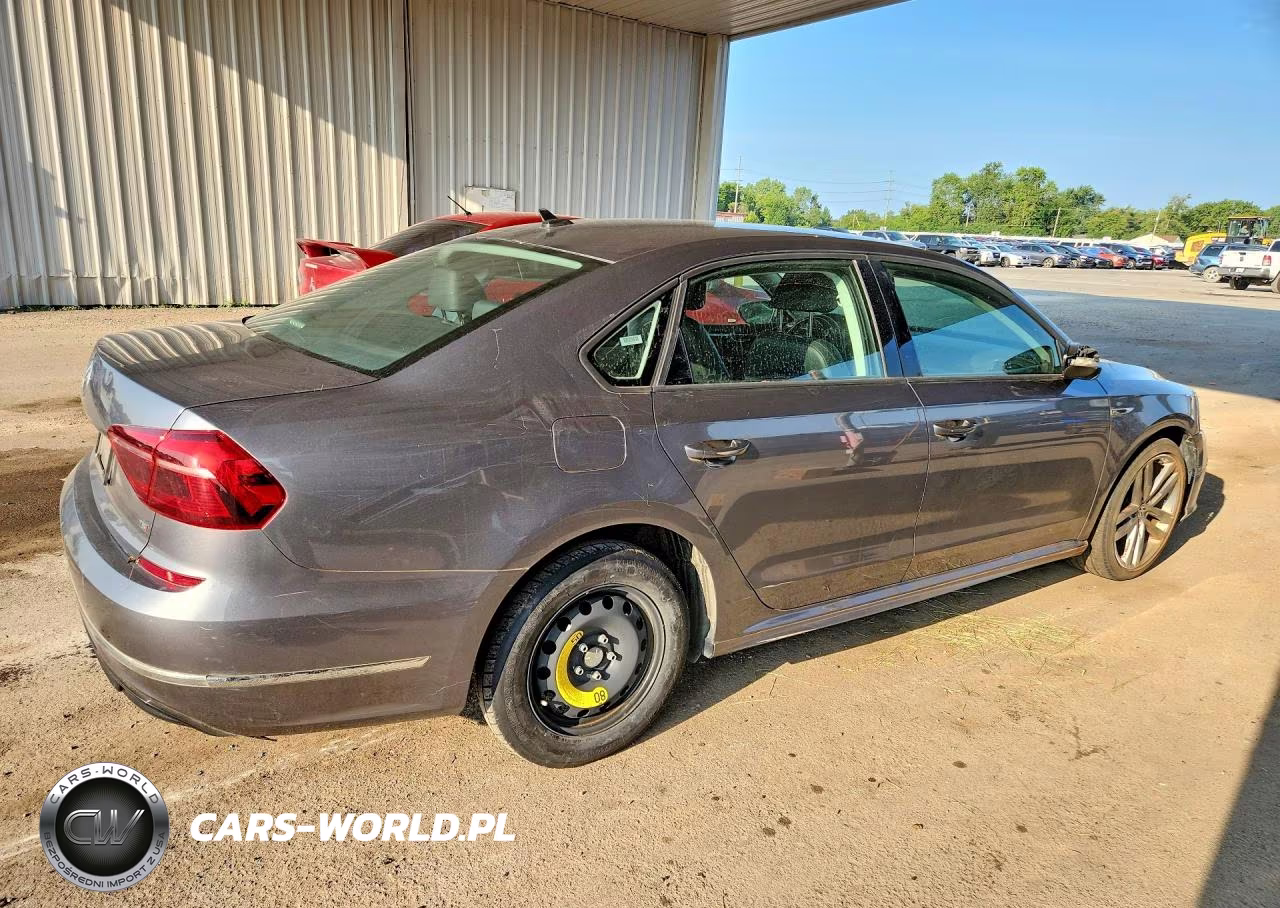 2018 Volkswagen Passat S VIN:1VWAA7A34JC000342 - 3