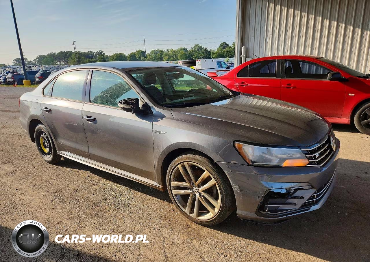 2018 Volkswagen Passat S VIN:1VWAA7A34JC000342 - 4