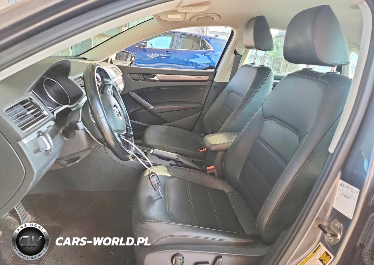 2018 Volkswagen Passat S VIN:1VWAA7A34JC000342 - 7