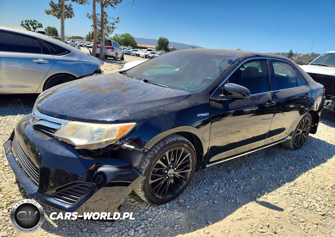 2012 Toyota Camry Hybrid Le – zdjęcie 1 z 12