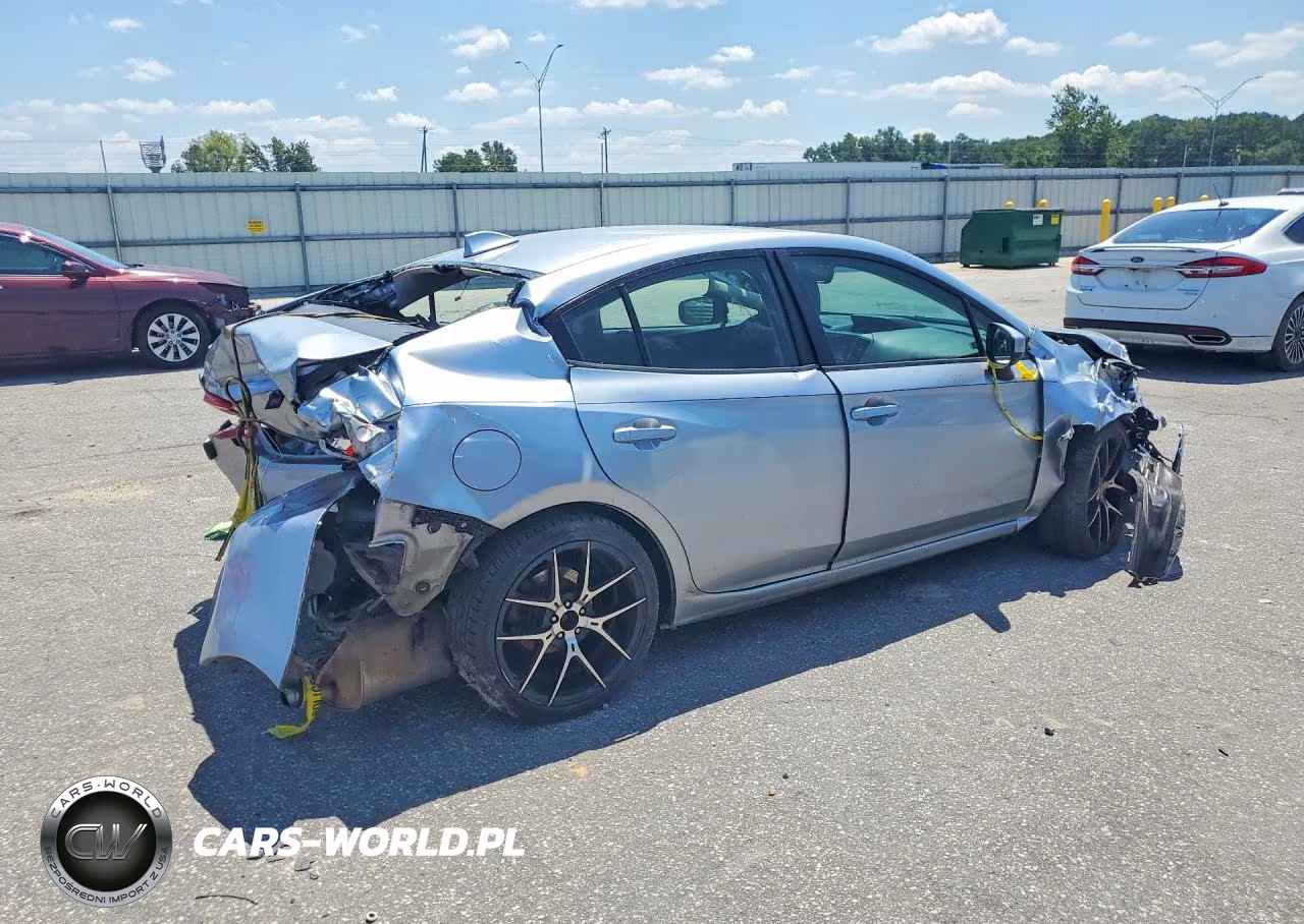 2018 Subaru Impreza Premium VIN:4S3GKAB6XJ3619947 - 3