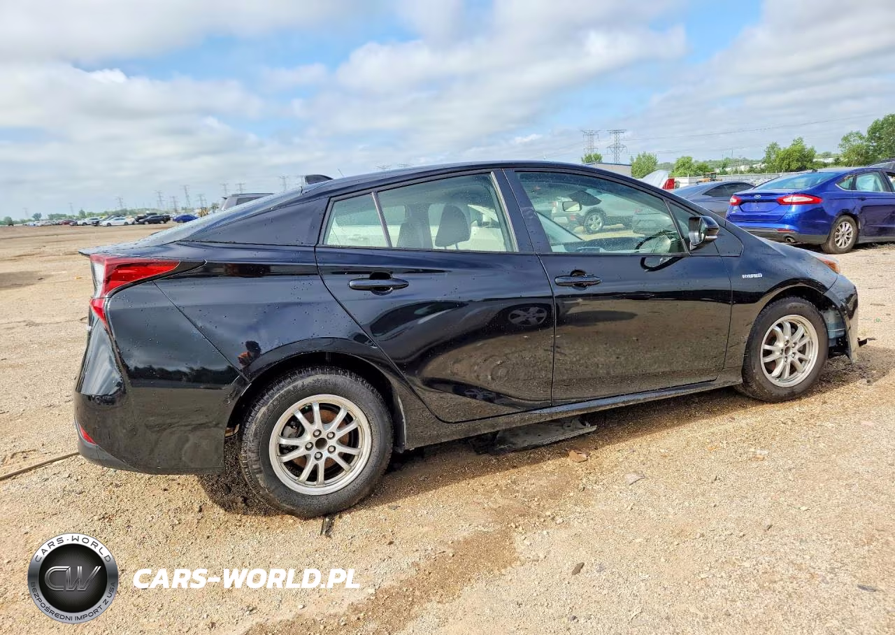 2021 Toyota Prius Le VIN:JTDKAMFU0M3128220 - 3
