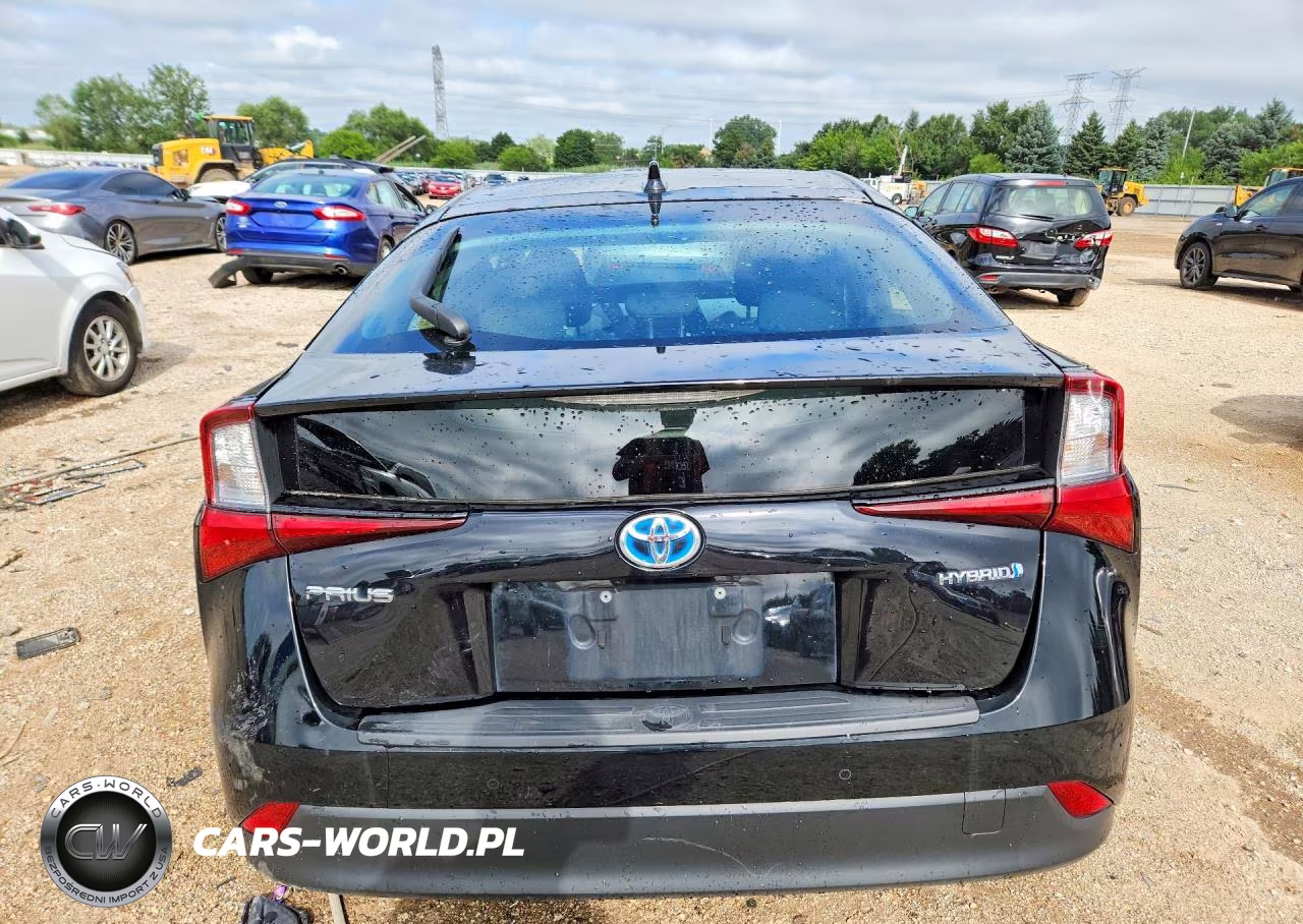 2021 Toyota Prius Le VIN:JTDKAMFU0M3128220 - 6