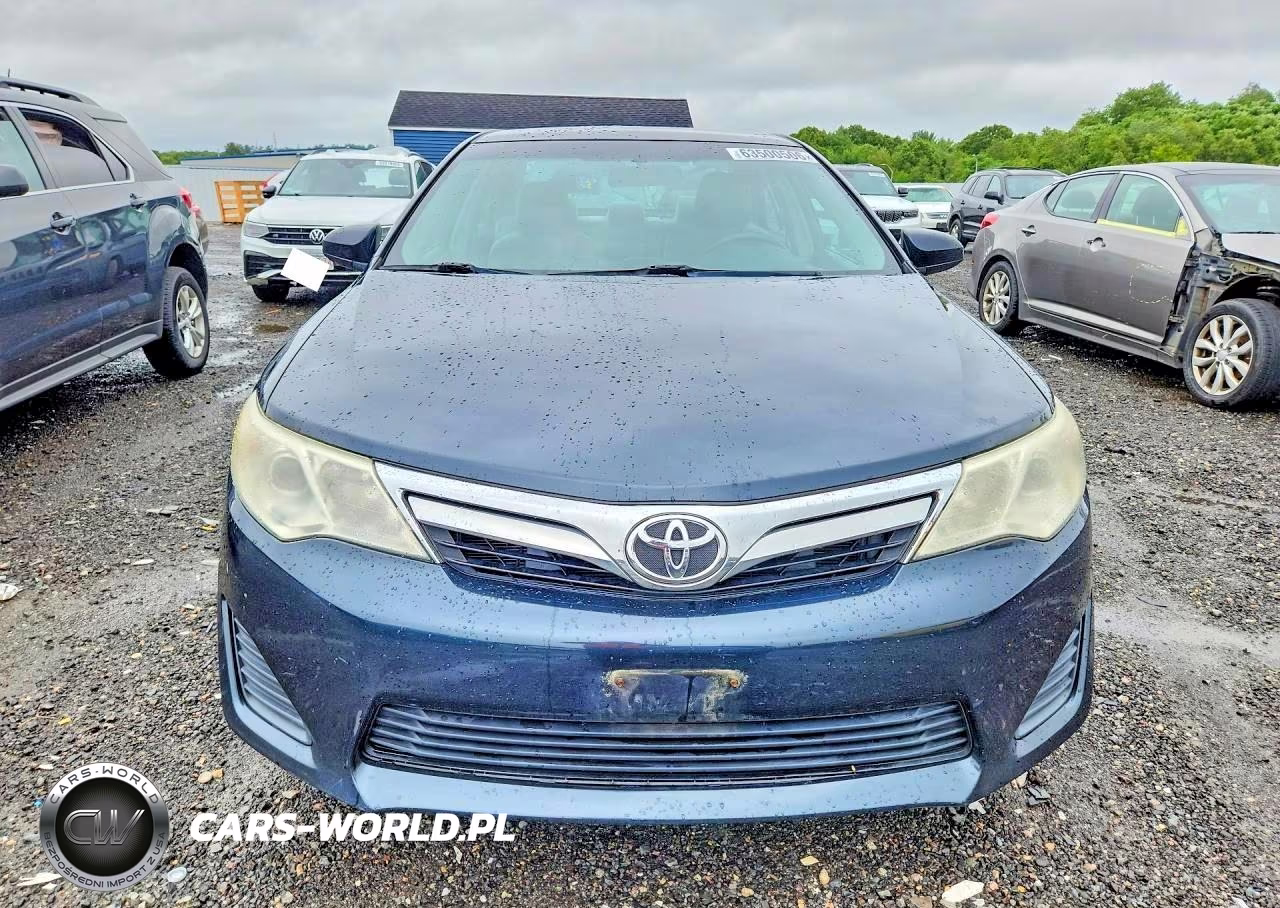 2014 Toyota Camry Le VIN:4T4BF1FK1ER372373 - 5