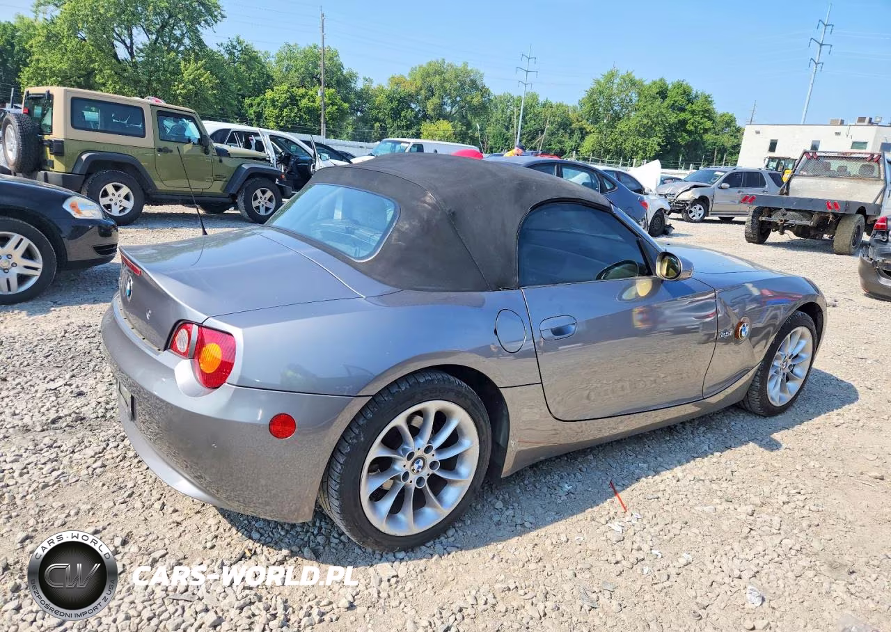 2003 BMW Z4 2.5 VIN:4USBT33493LR62732 - 3