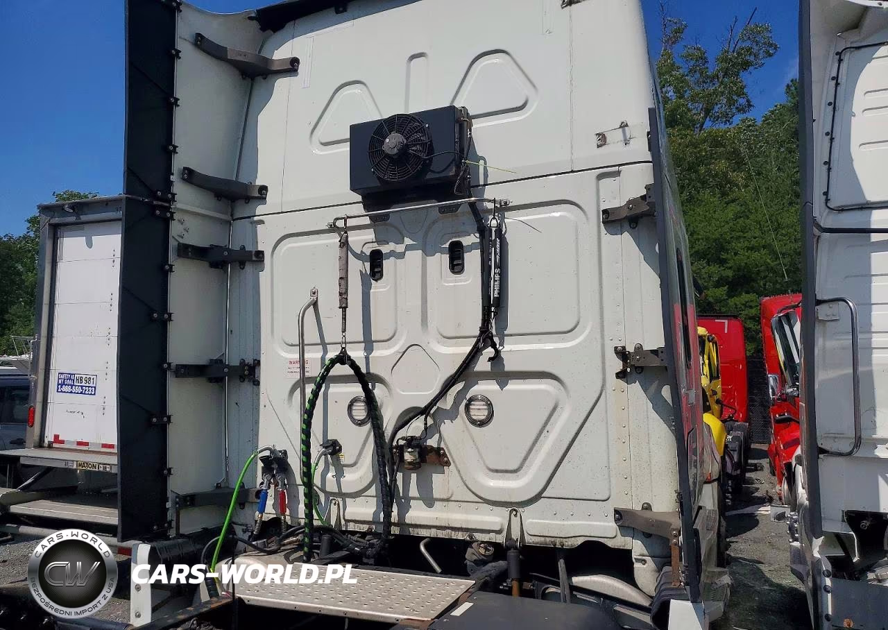 2019 Freightliner Cascadia 1 VIN:3AKJHHDR9KSKG6681 - 6