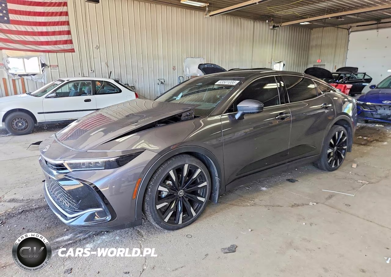 2024 Toyota Crown Platinum – zdjęcie 1 z 12