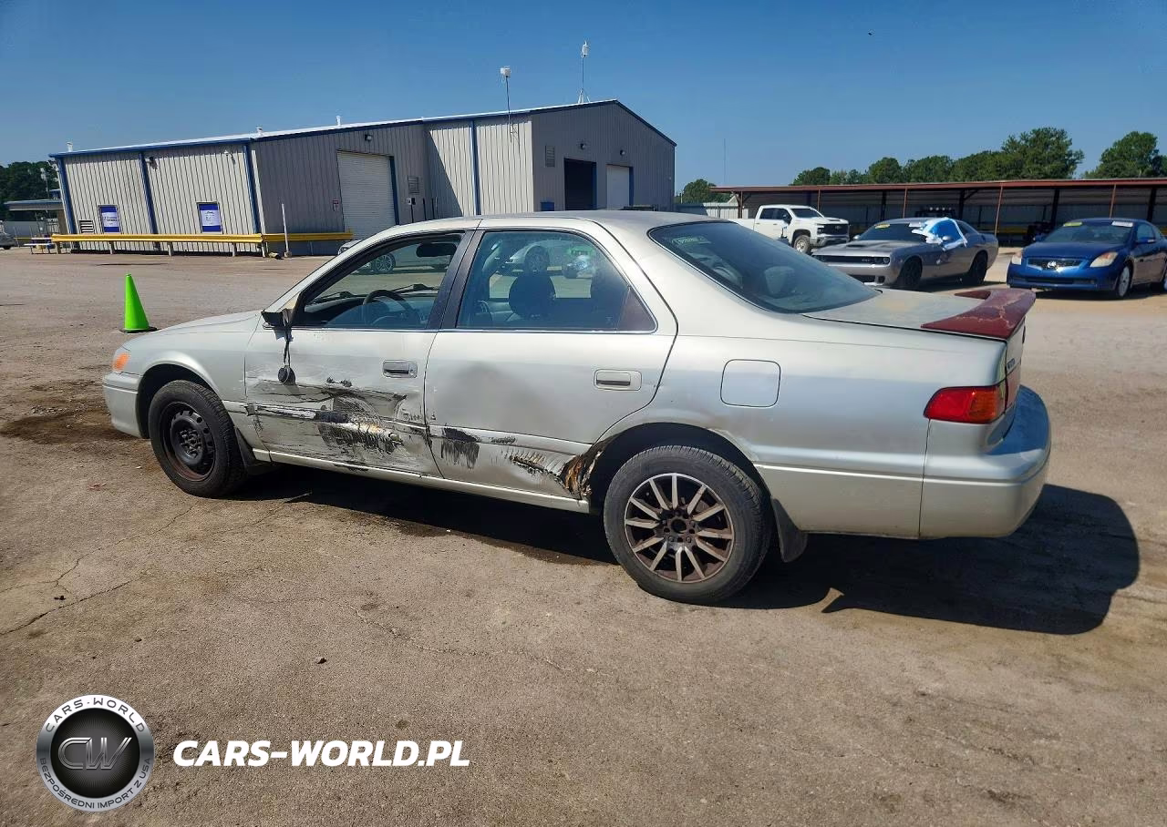 2000 Toyota Camry Le VIN:4T1BG22K7YU013861 - 2