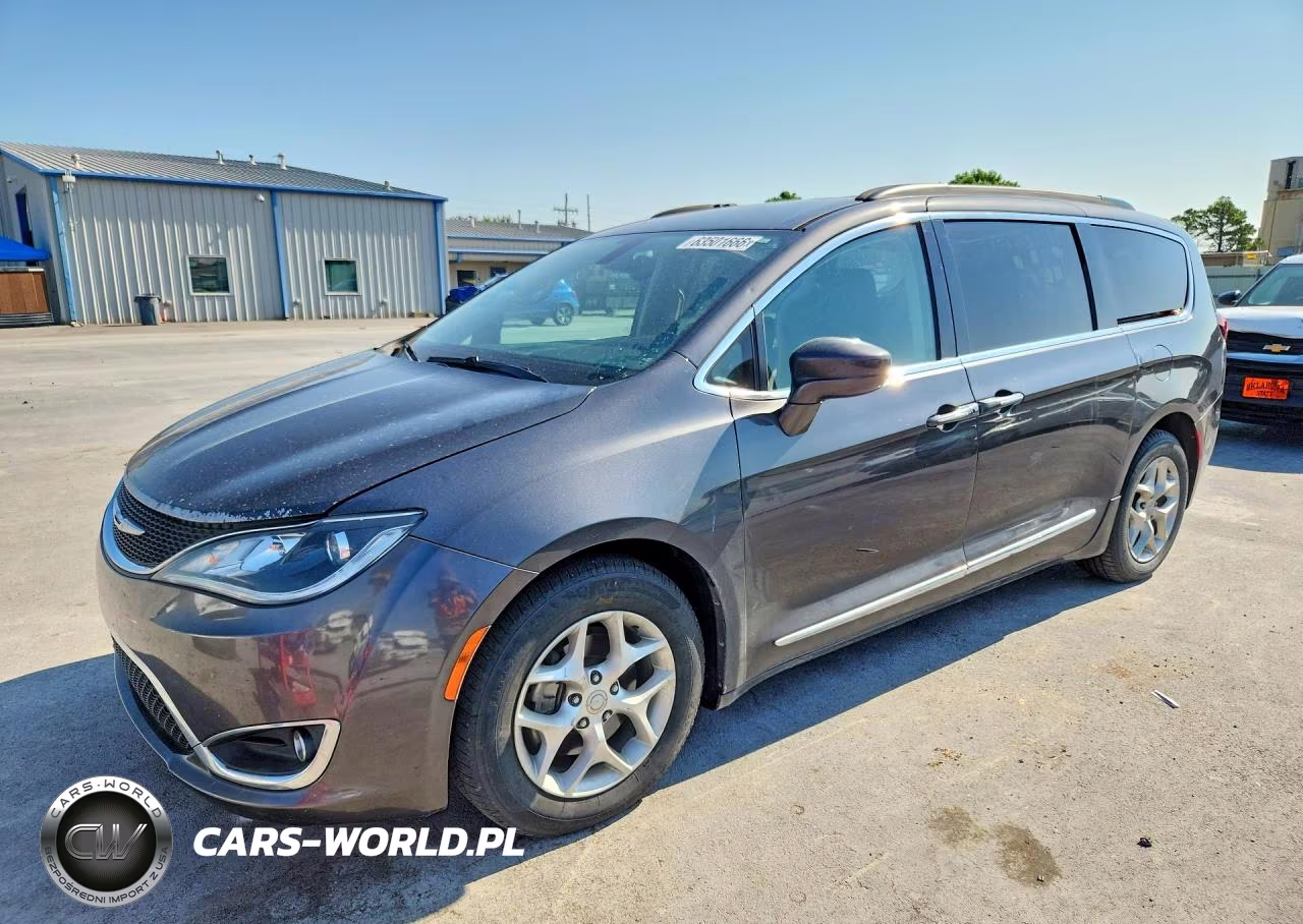 2017 Chrysler Pacifica Touring L